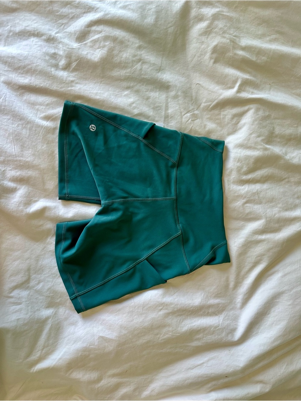 Lululemon Wunder Train High-Rise 6" Shorts in Medium Forest size 6 - Picture 2 of 5